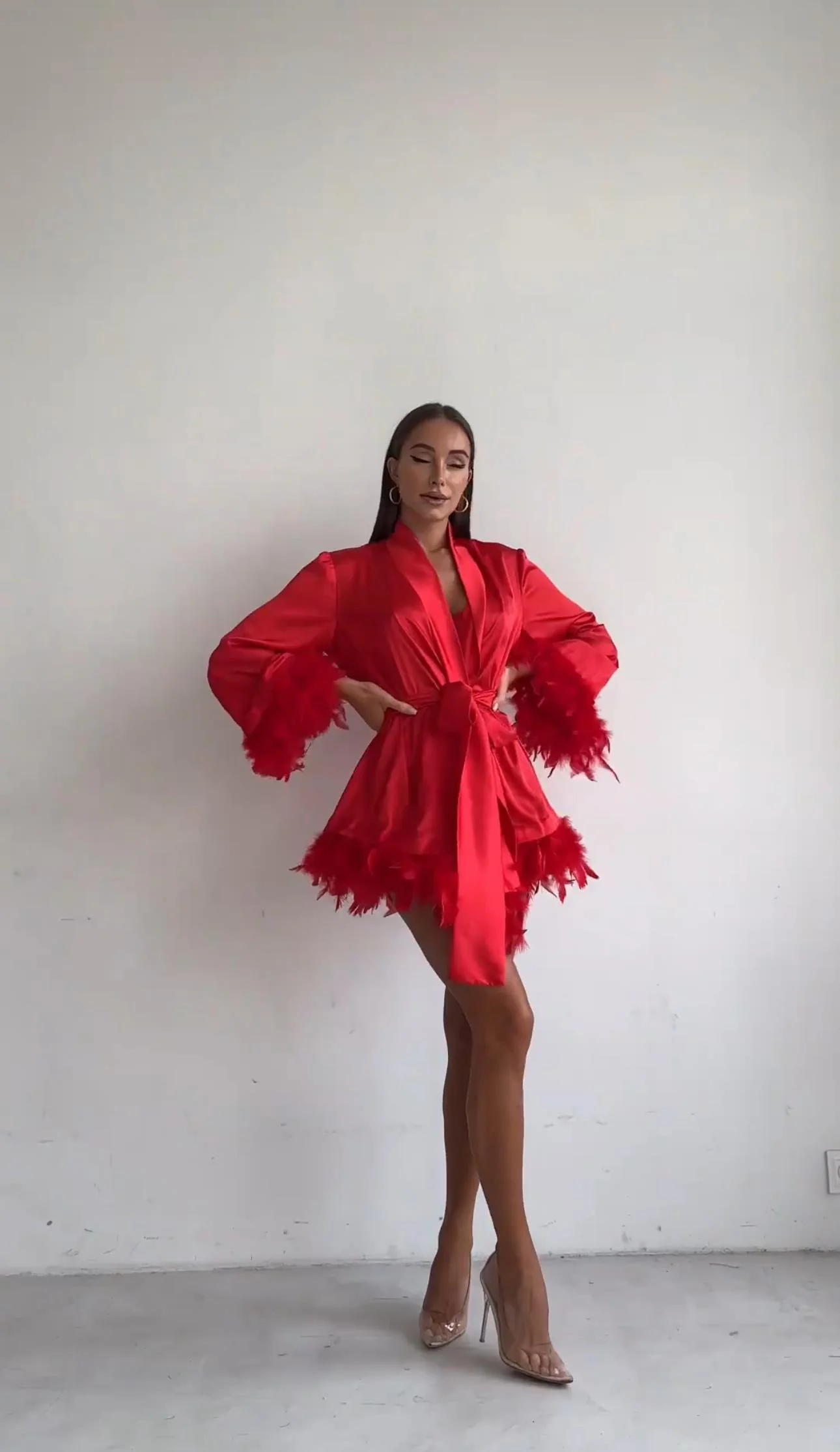 Tüylü Saten Kısa Sabahlık Kırmızı